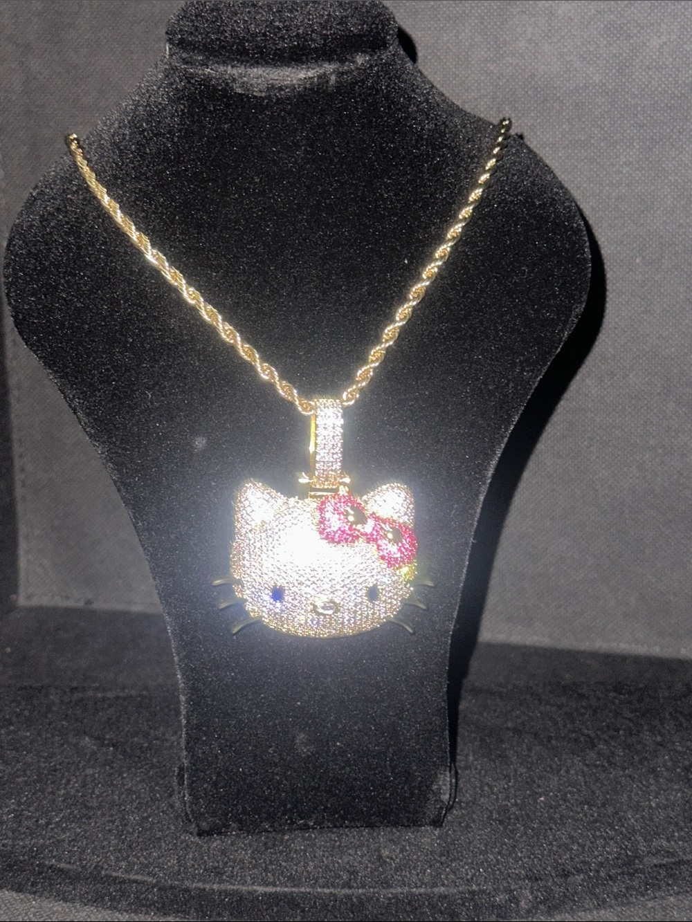 Gold-Tone Hello Kitty Crystal Pendant Necklace with Pink Bow